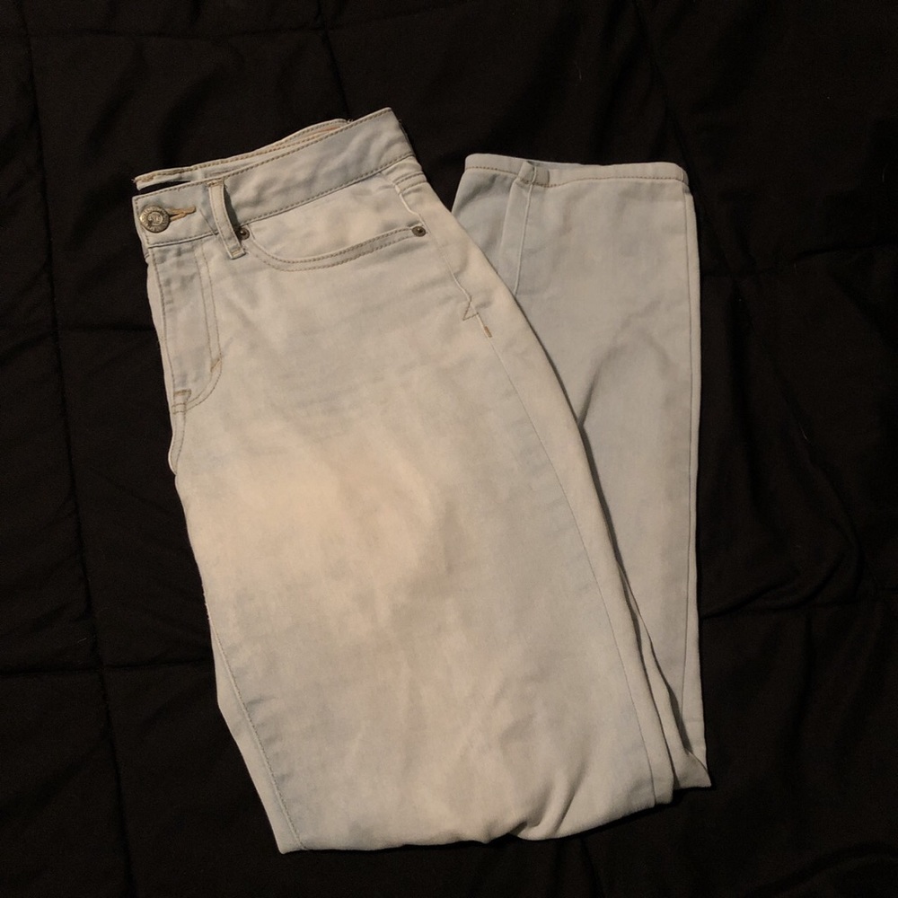 Light skinny jeans
